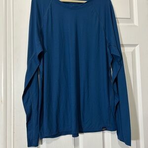 Patagonia Men's Long-Sleeved Capilene® Cool Trail Shirt is a crewneck top size L